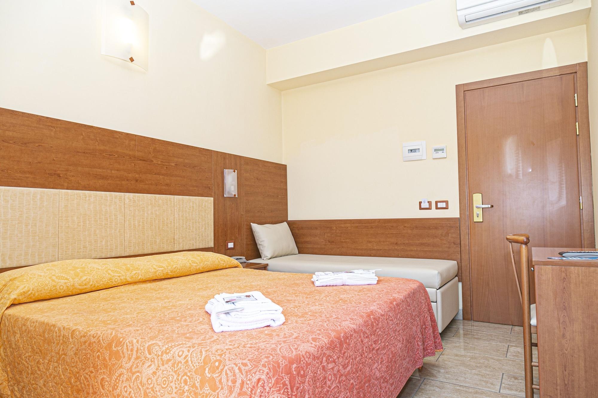 Hotel Ambasciatori Bellaria-Igea Marina Esterno foto